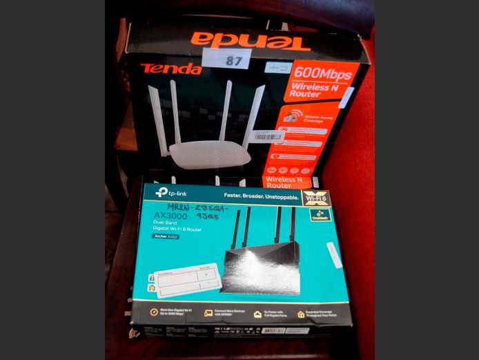 LOT OF 3 WI-FI ROUTERS: 2 x TENDA & TP LINK [Untested]