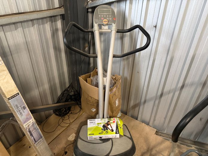 Maxxus V Trainer Machine 
