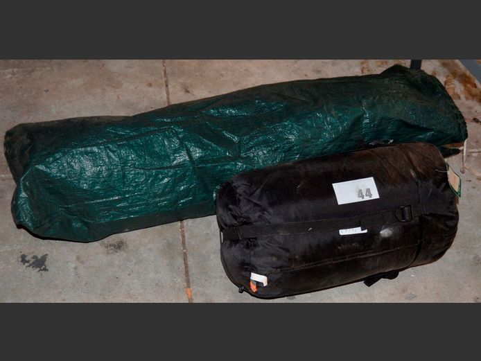 360 DEGREES SLEEPING BAG & A TENT [No poles]