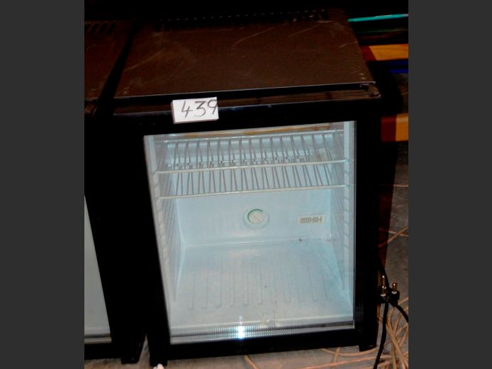 SINGLE DOOR GLASS FRONT MINI BAR FRIDGE, 45 x 44 x 55cm [Switches on]