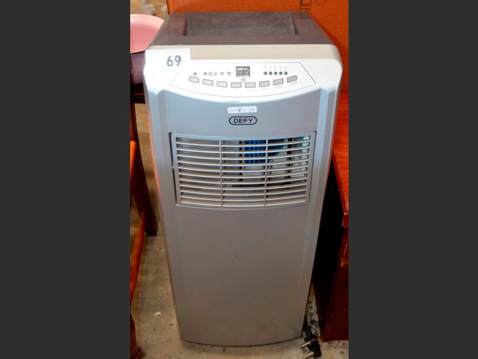 DEFY PORTABLE AIR CONDITIONER [Switches on, untested further]