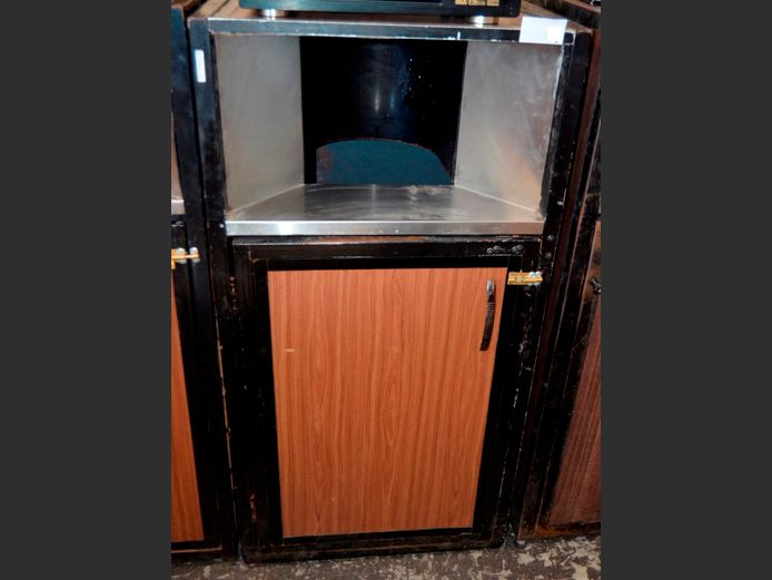 LARGE WASTE BIN STATION [Needs attention, No bin inside]