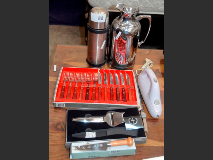 TAROLA 12-PIECE CUTLERY SET, ELECTRIC CARVING KNIFE, FLASK, etc [Switches on, untested further]