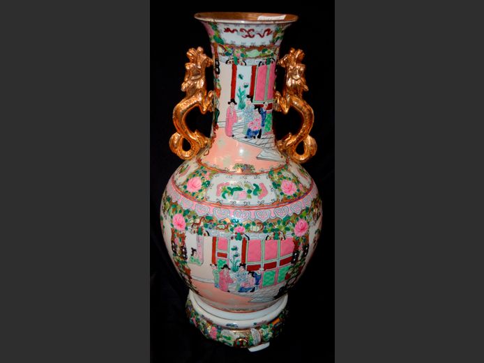 CERAMIC HAND PAINTED ORIENTAL VASE ON PEDESTAL BASE, 51cm High