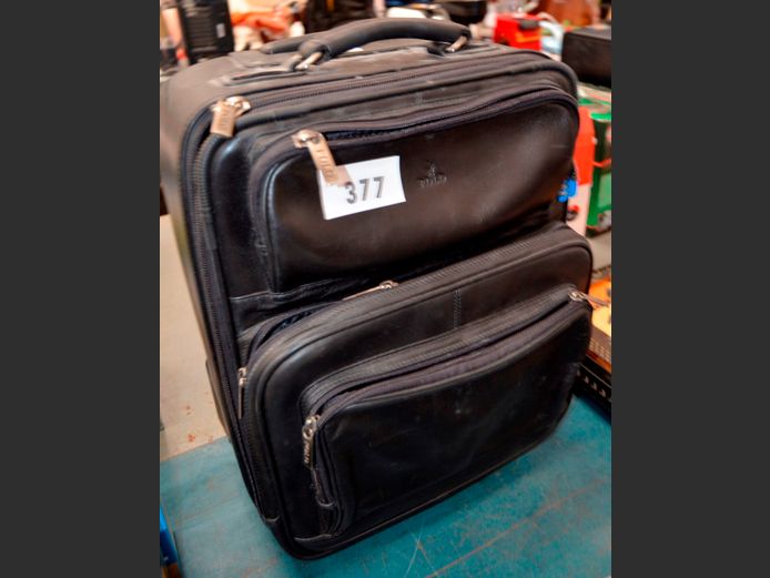 POLO BLACK LEATHER TOUCH SUITCASE