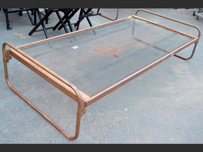 METAL SINGLE DIVAN [No mattress]