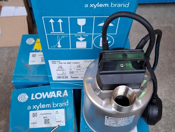 Submersible pump x 5