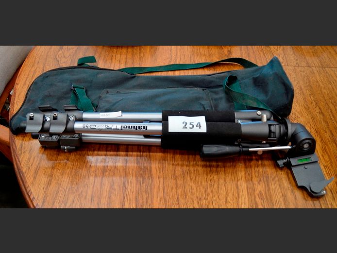 HAHNEL TRIAD 50 CAMERA TRIPOD WITH BAG