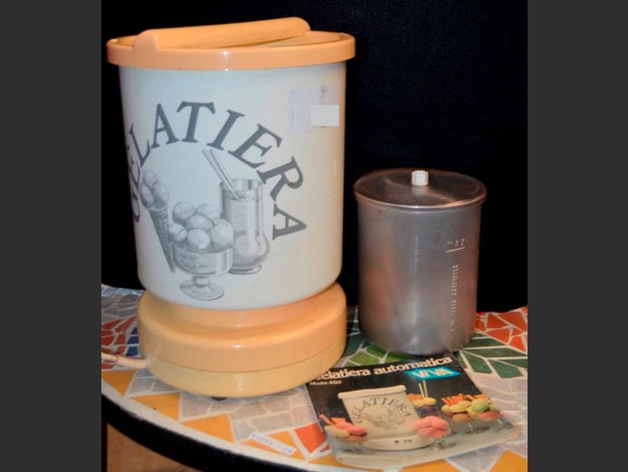 GELATIERA ELECTRIC ICE CREAM MAKER, etc [Switches on, untested further]