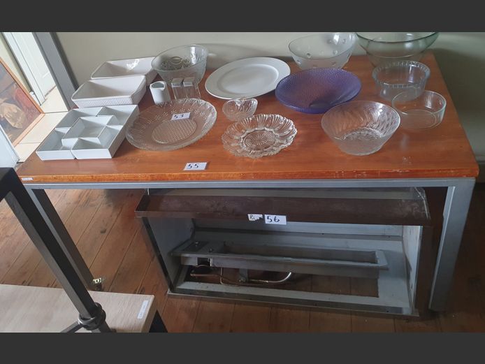 CHERRY FOIL TOP & METAL FRAME TABLE ON CASTORS