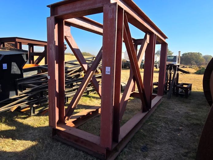 Large Steel Frame (STC)