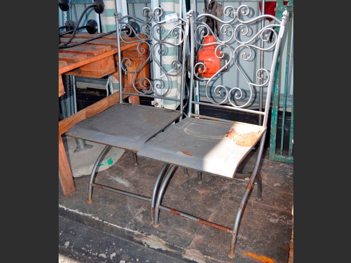 PAIR GREY PAINTED METAL FOLDING CHAIRS [Rusty, 1 Seat loose]