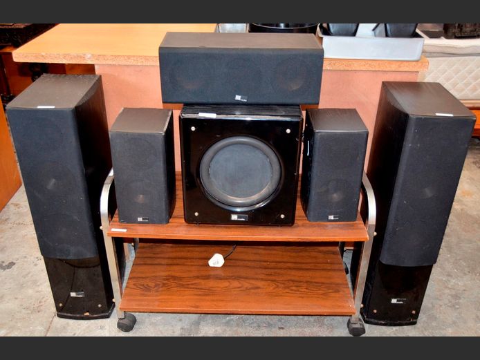 PURE ACOUSTIC SOUND SPEAKER SET [Switch on, untested further]