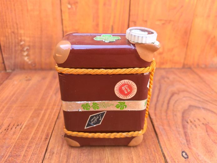 Retro Ceramic Luggage Novelty Liquor Flask