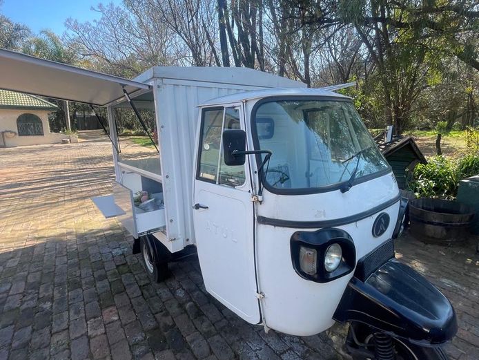 ATUL Tuk-Tuk Mobile Coffee Bar 