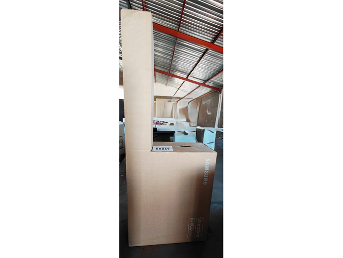 SAMSUNG B750W SOUNDBAR WITH SUBWOOFER