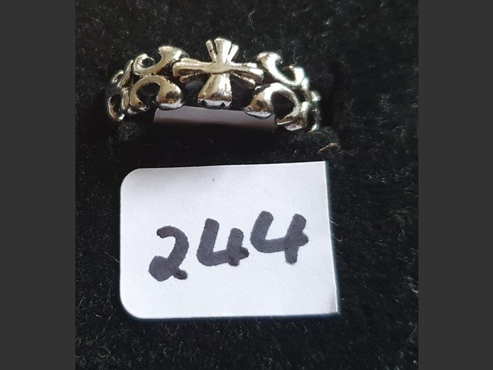 SILVER DRESS RING