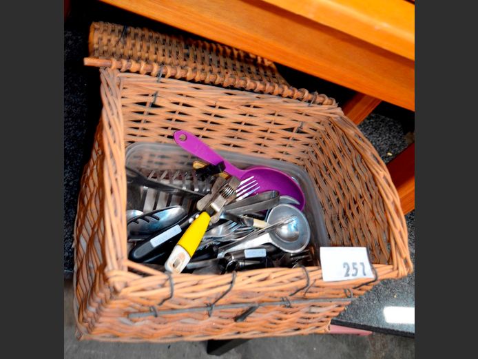 ASSORTED CUTLERY IN WICKER PICNIC BASKET