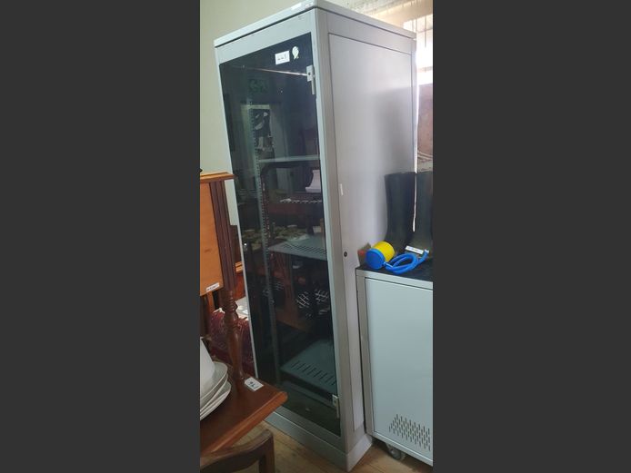GREY METAL & GLASS FRONT SERVER CABINET, 80 x 60 x 197cm