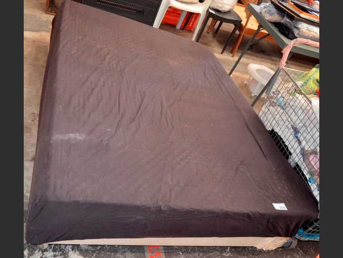 DOUBLE BED BASE WITH FITTED MATTRESS [Worn]