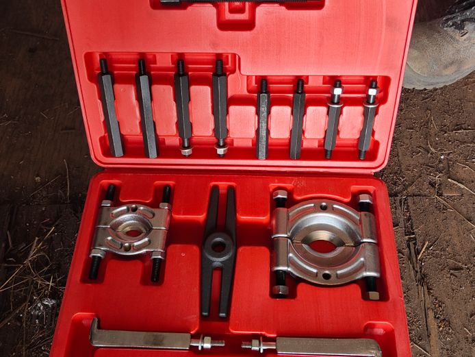 HEAVY-DUTY BEARING SPLITTER AND PULLER SET - NEW
