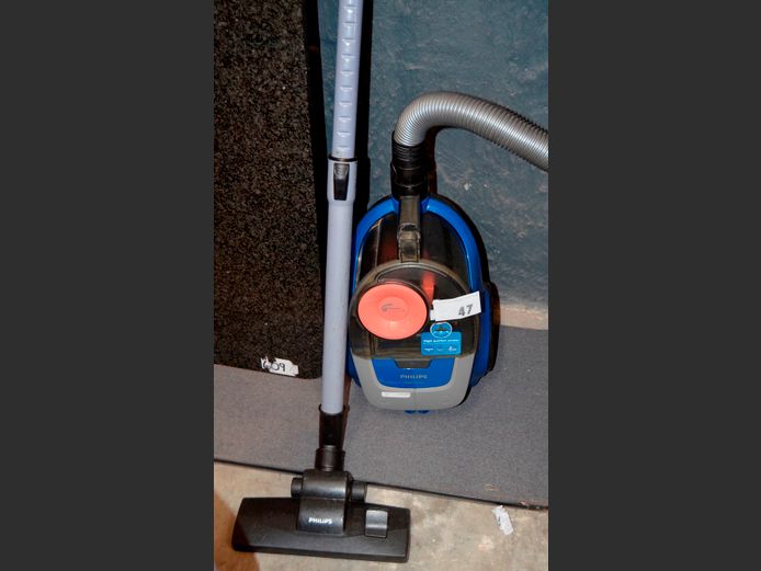 PHILIPS VACUUM CLEANER [Needs new brushes, untested]