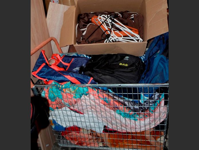 THROWS, BLANKETS, BACKPACKS, etc [Excl. Trolley]