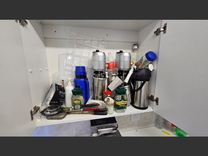 Electric Mixers, Coffee Flask, Jaffle Makers etc.