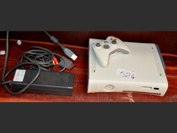 XBOX ARCADE CONSOLE [Switches on, untested further]