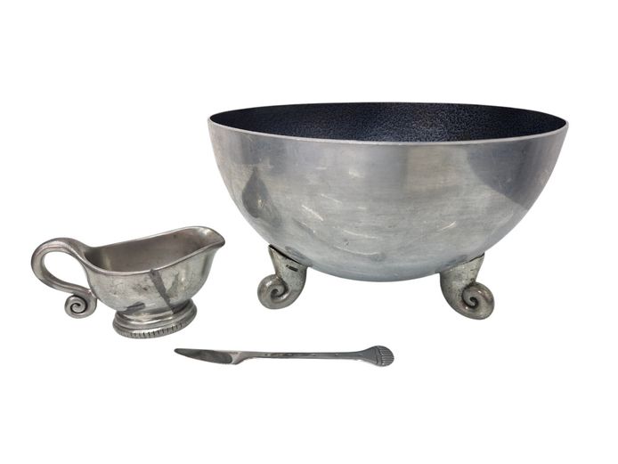 Carrol Boyes Mixed Serving Lot – Creamer, Bowl & Knife