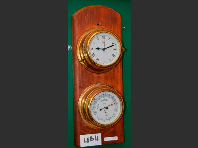 SET BRASS BAROMETER & CLOCK ON BOARD, 45 x 17cm