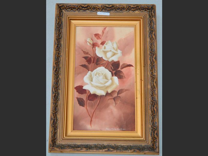 GILT FRAMED OIL ON CANVAS "ROSES" SIGNED ROSE-MARY HACKING, 39 x 21.5cm