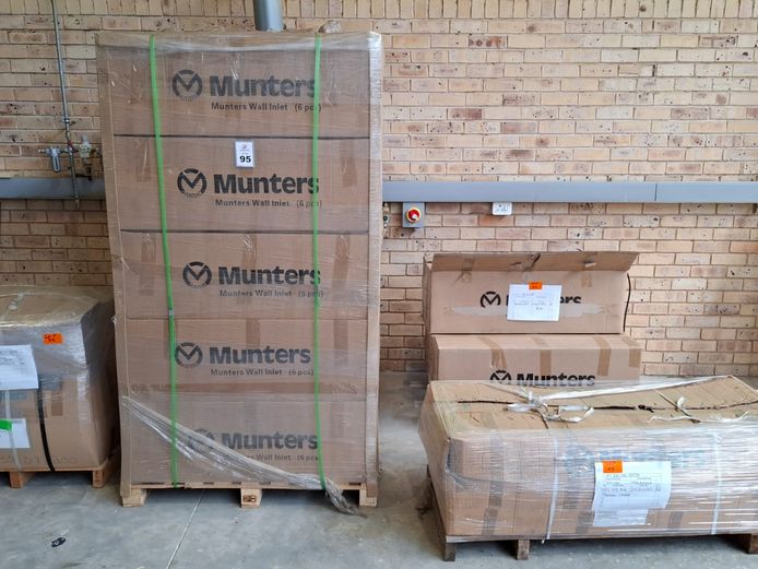 Wall inlets, LFD -P Kit and EC 52 Kit Spacer