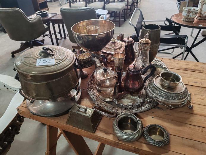 Various Brass Décor (STC)