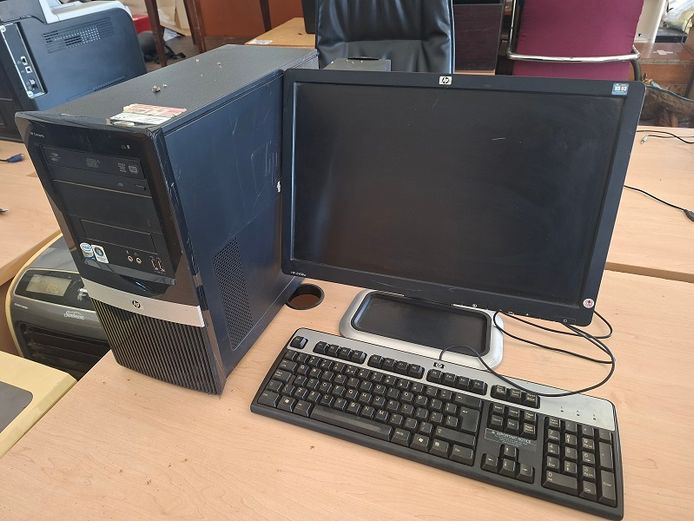 HP Desktop Computer set
