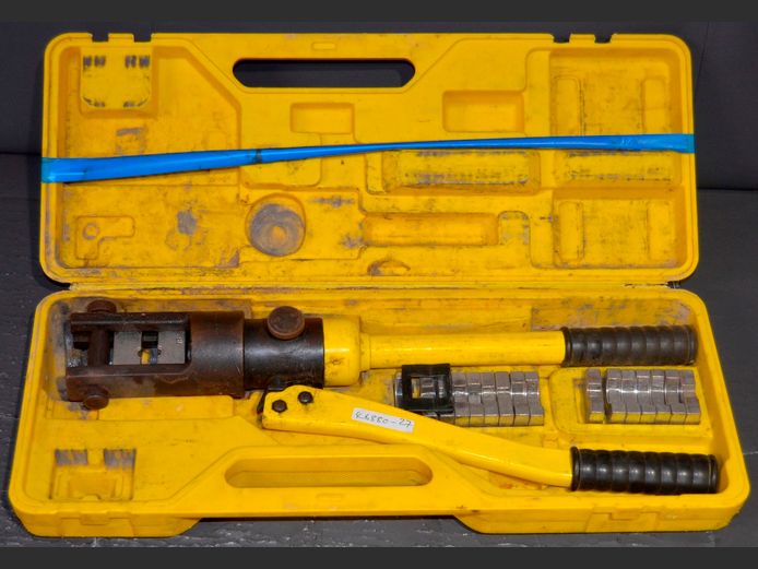 MAC-AFRIC HYDRAULIC CRIMPER IN CASE