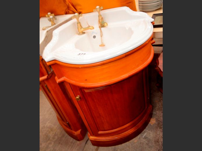 EARLY VICTORIAN REPRODUCTION CORNER VANITY WITH BASIN & BRASS TAPS, 48 x 48 x 90cm
