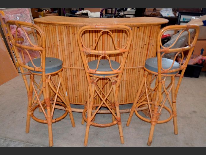 CANE BAR WITH 3 MATCHING BAR CHAIRS [Bar = 140 x 45 x 103cm; Chairs = 73cm High] [Seats needs re-covering]