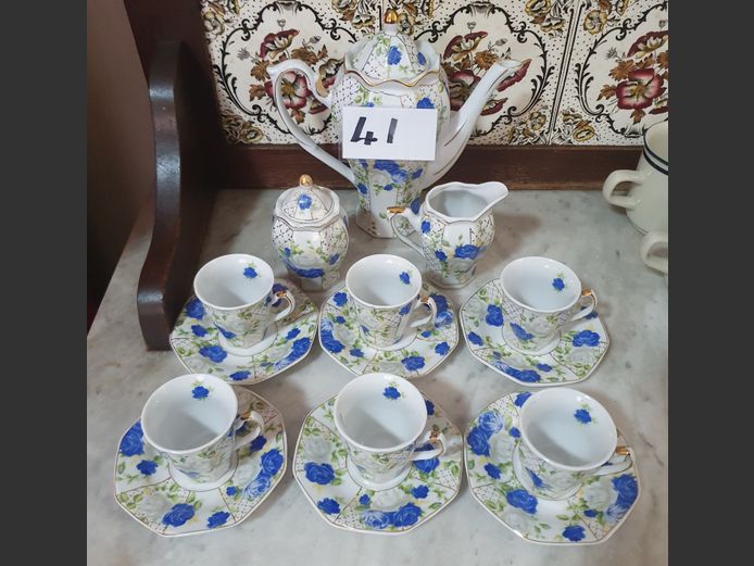 ROYAL BAVARIA 1846 LIMITED EDITION TEA SET