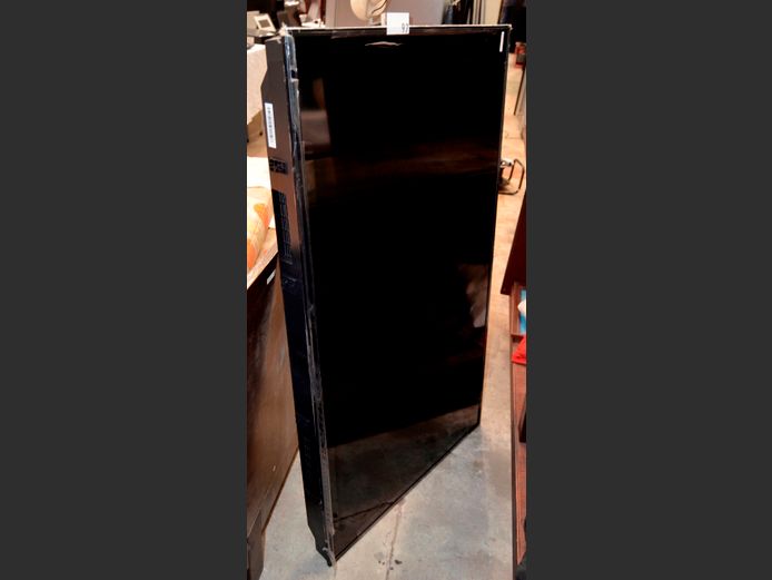 JVC 58" TV [Switches on, Screen cracked] ### LICENCE PLEASE ###