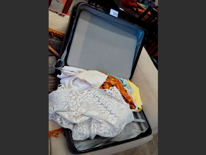 VINTAGE HARDSHELL SUITCASE WITH CONTENTS