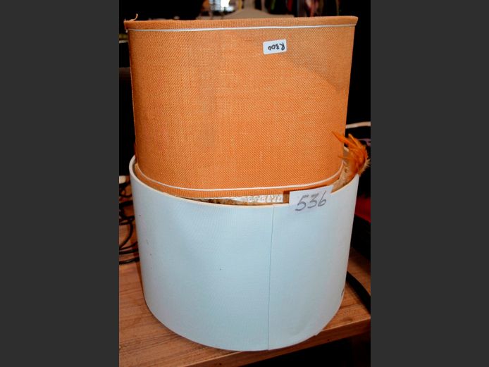 LOT: 3 x LAMP SHADES
