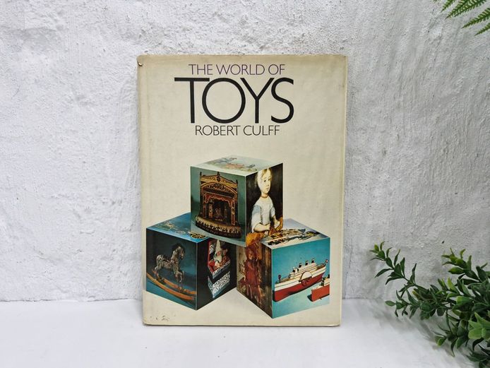 The World of Toys by Robert Culff (1969 First Edition Hardcover, Hamlyn)