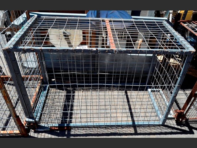 METAL ANIMAL CAGE, 123 x 60 x 80cm [Rusted]