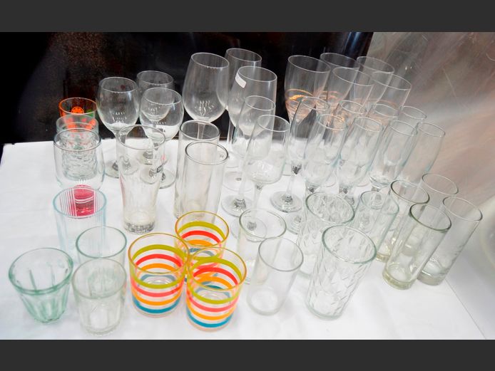 ASSORTED DRINKING GLASSES
