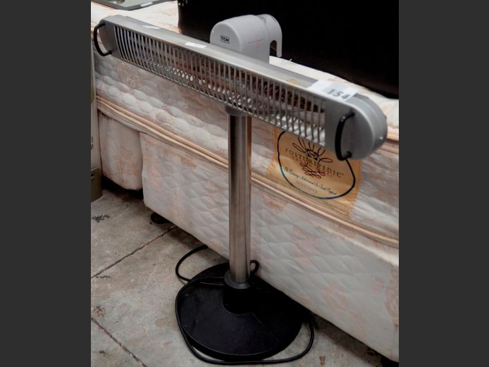 TCM ELECTRIC PEDESTAL HEATER [Element damaged]