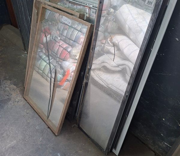 Cracked Mirrors 