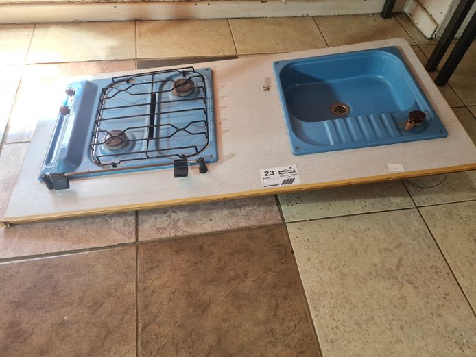 GAS STOVE AND BASIN TOP