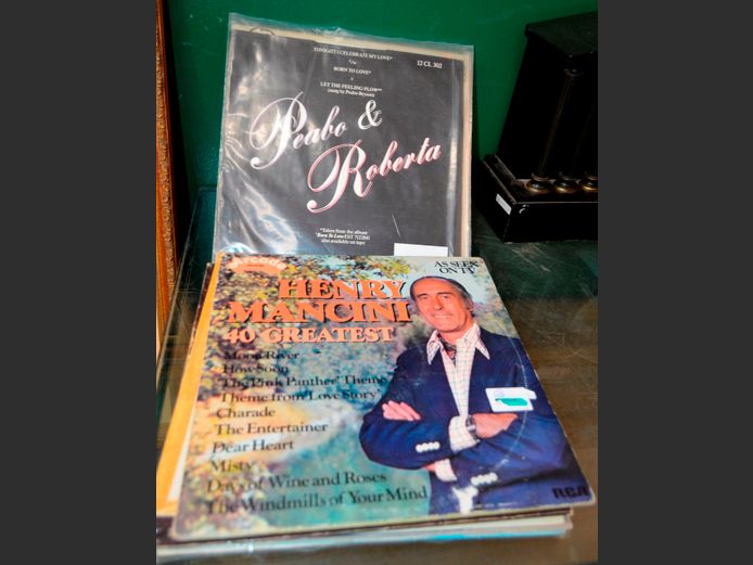 COLLECTION LP RECORDS: DEAN MARTIN, ENGELBERT HUMPERDINK, etc