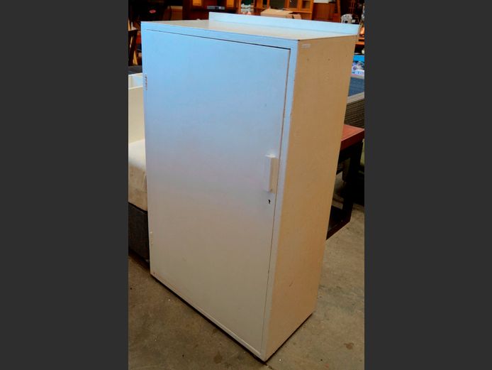 WHITE SINGLE DOOR CABINET, 75 x 41 x 131cm